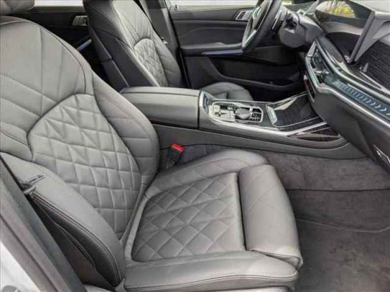 2026 BMW X7 40i - Photo 23