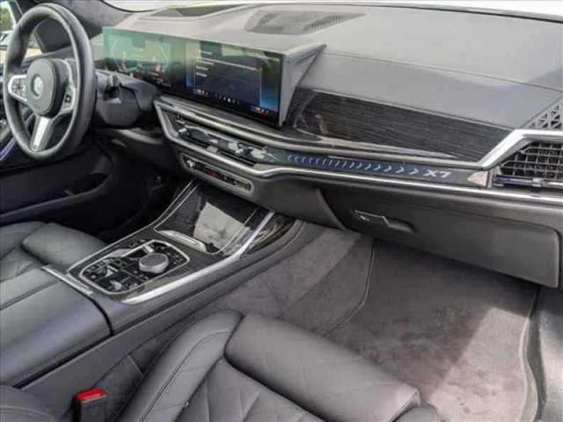 2026 BMW X7 40i - Photo 24