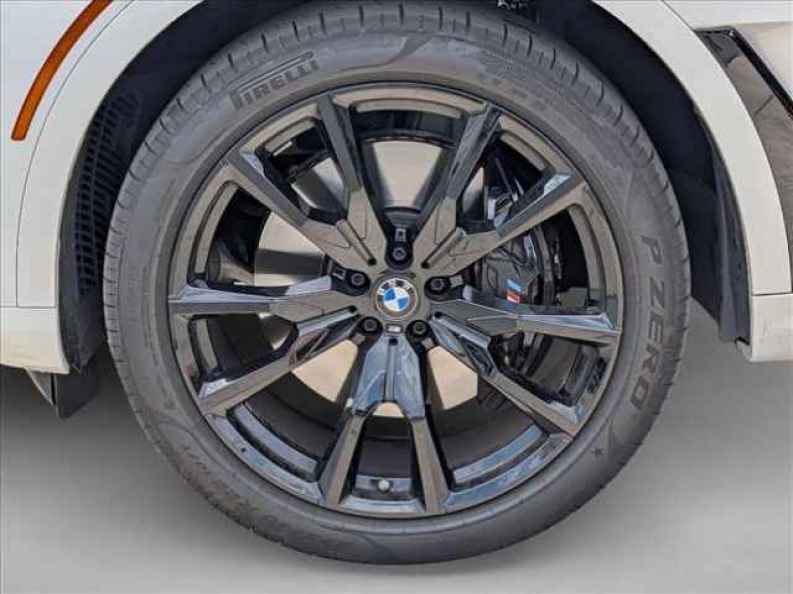 2026 BMW X7 40i - Photo 26