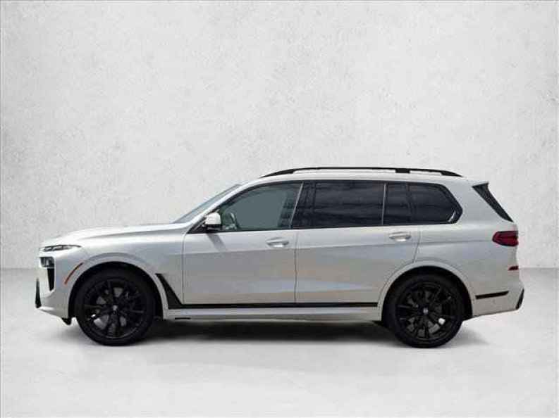 2026 BMW X7 40i - Photo 9