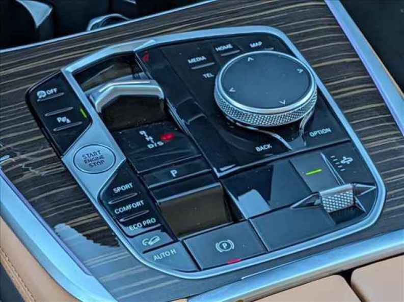 2026 BMW X7 40i - Photo 12