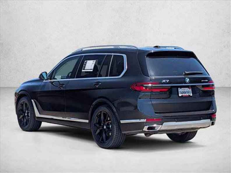 2026 BMW X7 40i - Photo 8