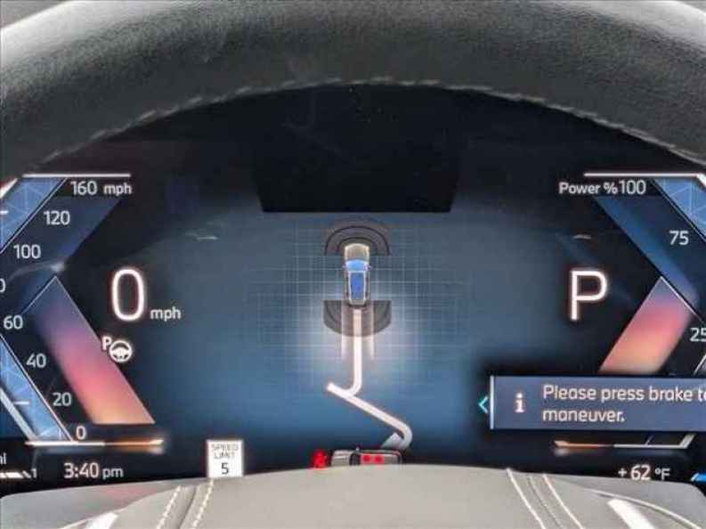 2026 BMW X7 40i - Photo 11