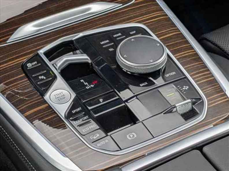 2026 BMW X7 40i - Photo 12