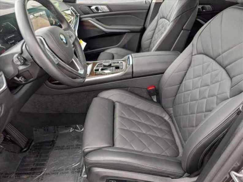 2026 BMW X7 40i - Photo 17