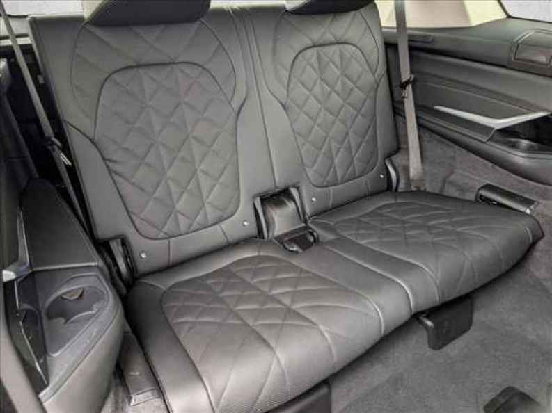 2026 BMW X7 40i - Photo 22