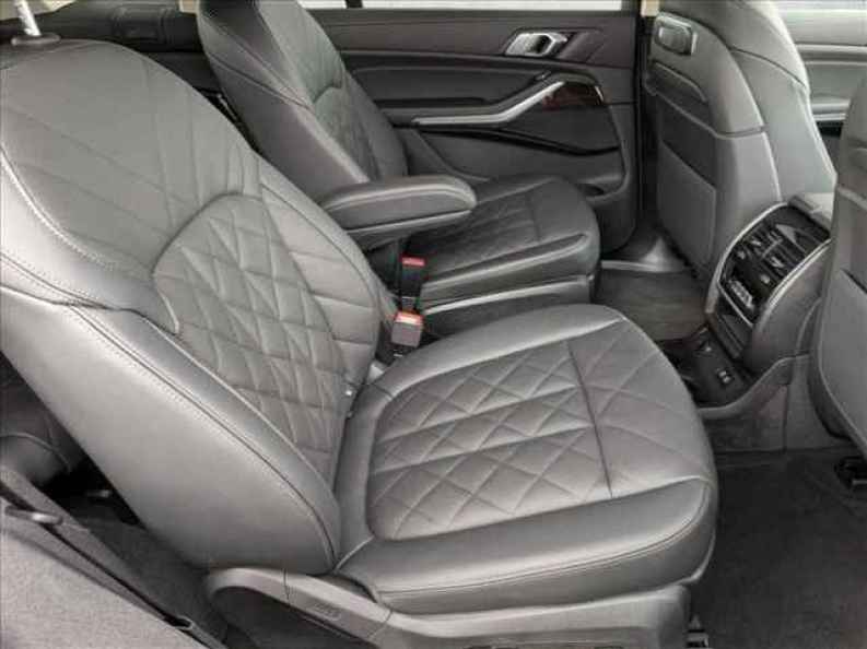 2026 BMW X7 40i - Photo 23