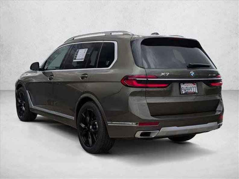 2026 BMW X7 40i - Photo 8