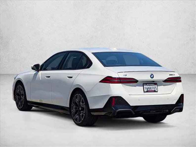 2026 BMW i5 40 - Photo 8