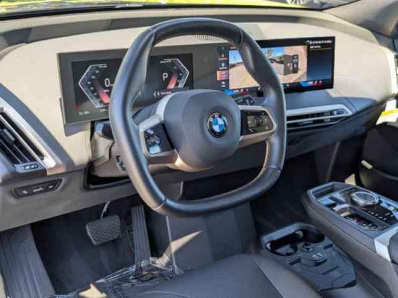2026 BMW iX 60 - Photo 10