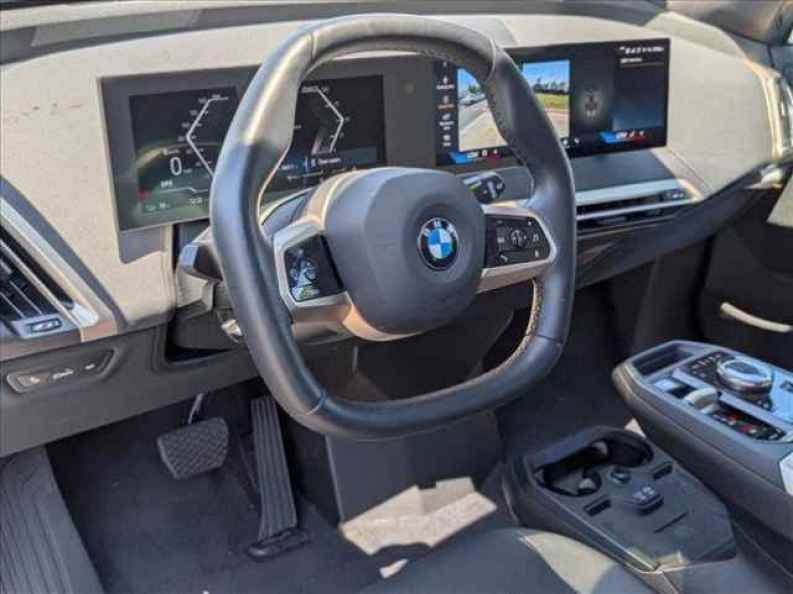 2026 BMW iX 60 - Photo 10