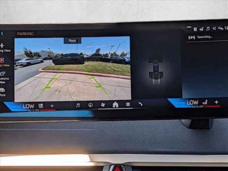 2026 BMW iX 60 - Photo 14