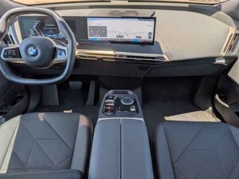 2026 BMW iX 60 - Photo 19