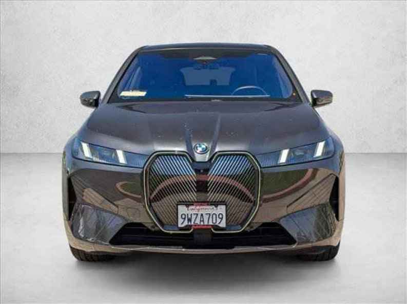 2026 BMW iX 60 - Photo 2