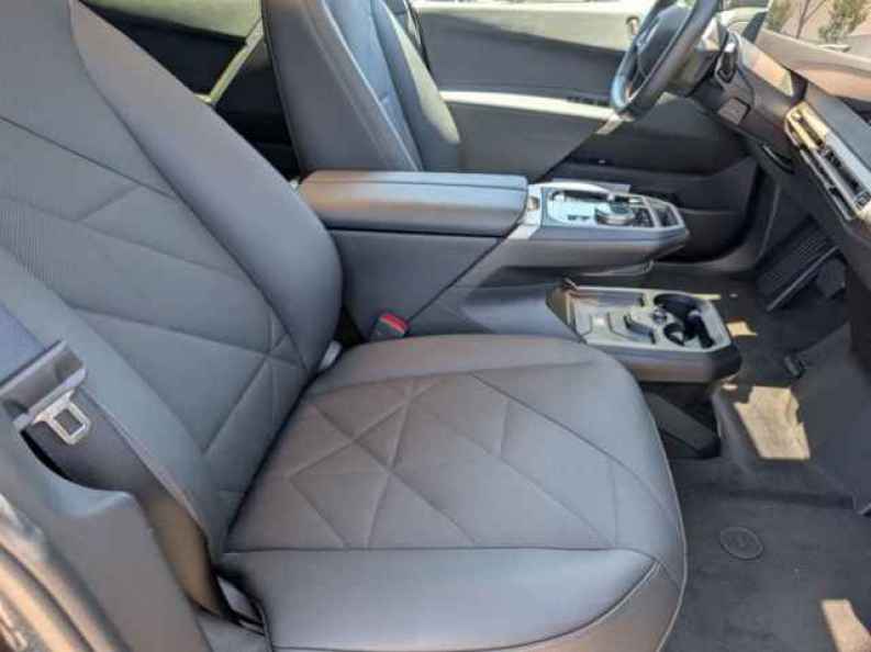 2026 BMW iX 60 - Photo 23