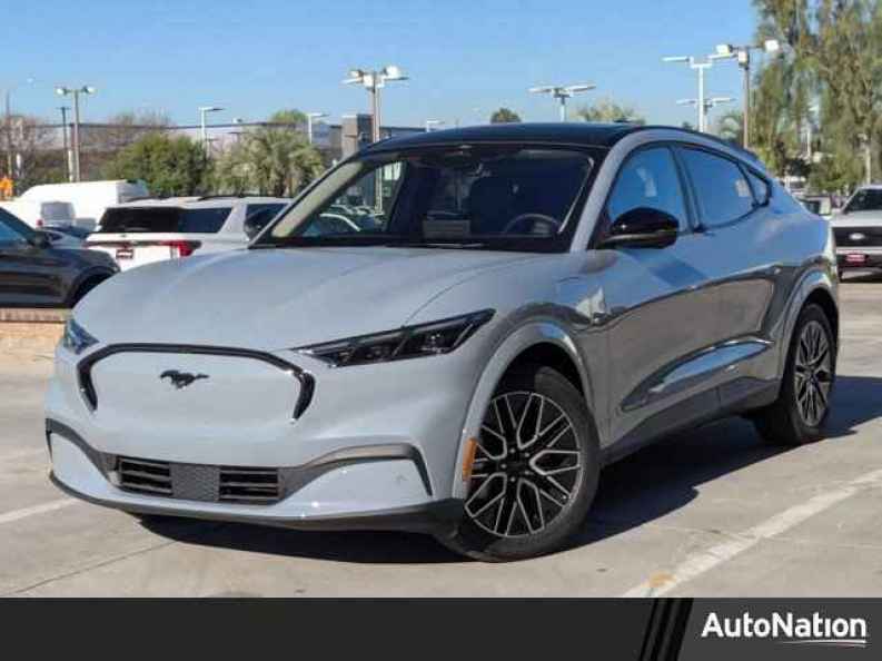 2026 Ford Mustang-Mach-e Premium's photo