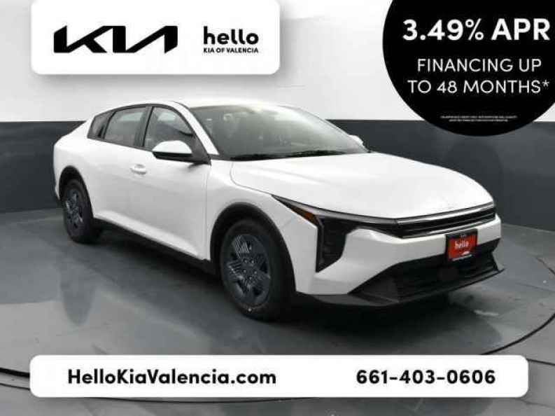 2026 Kia K4 LX AT's photo