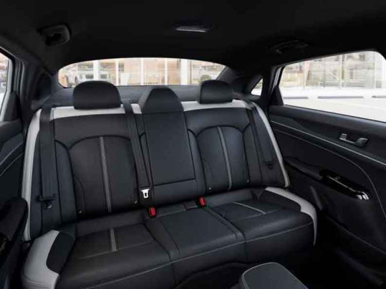 2026 Kia K5 GT-Line - Photo 17