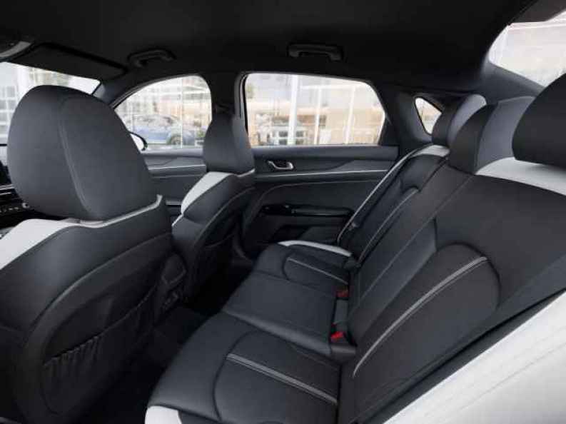 2026 Kia K5 GT-Line - Photo 19