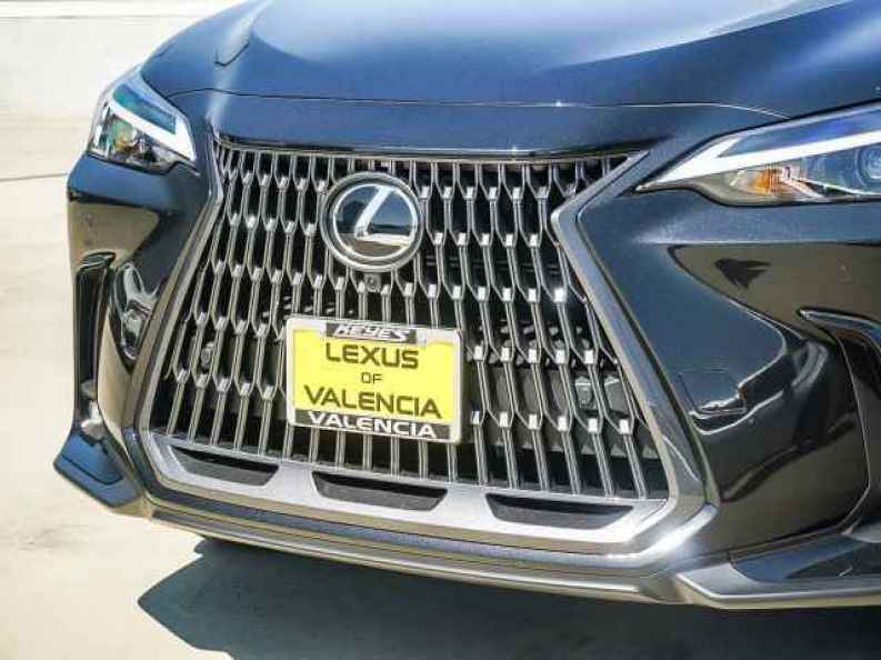 2026 Lexus NX 350h Premium - Photo 17