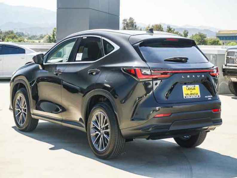 2026 Lexus NX 350h Premium - Photo 3