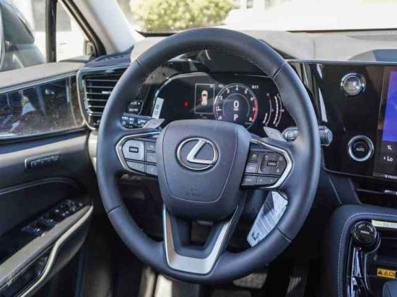2026 Lexus NX 350 Premium - Photo 15