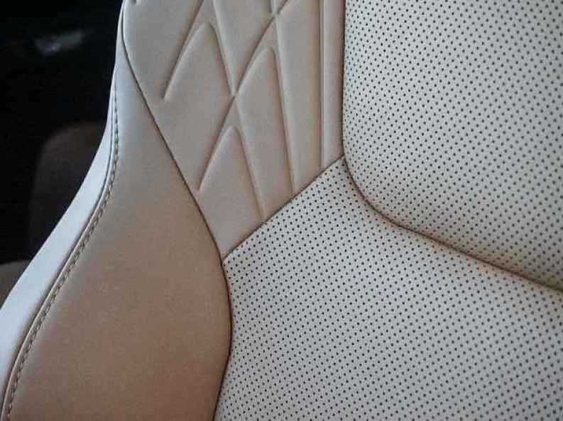 2026 Lexus RX PHEV 450h+ - Photo 39