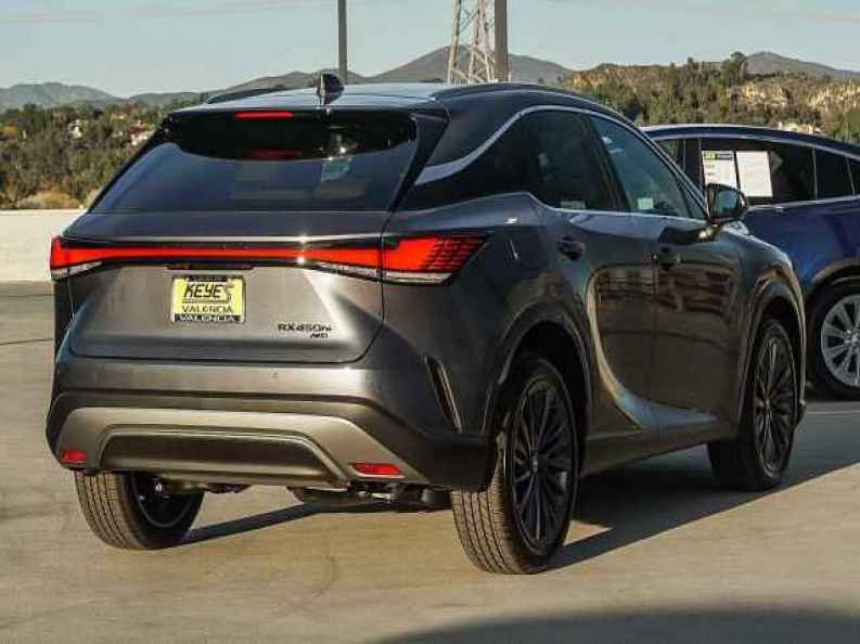 2026 Lexus RX PHEV 450h+ - Photo 7
