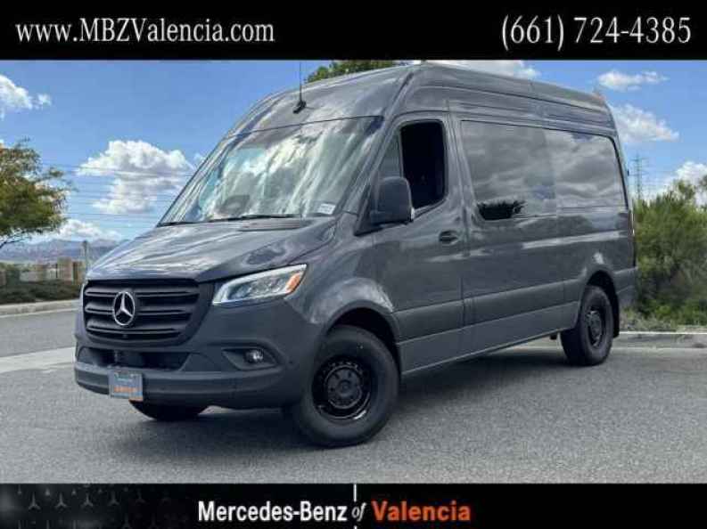 2026 Mercedes-Benz Sprinter 2500 144 WB's photo