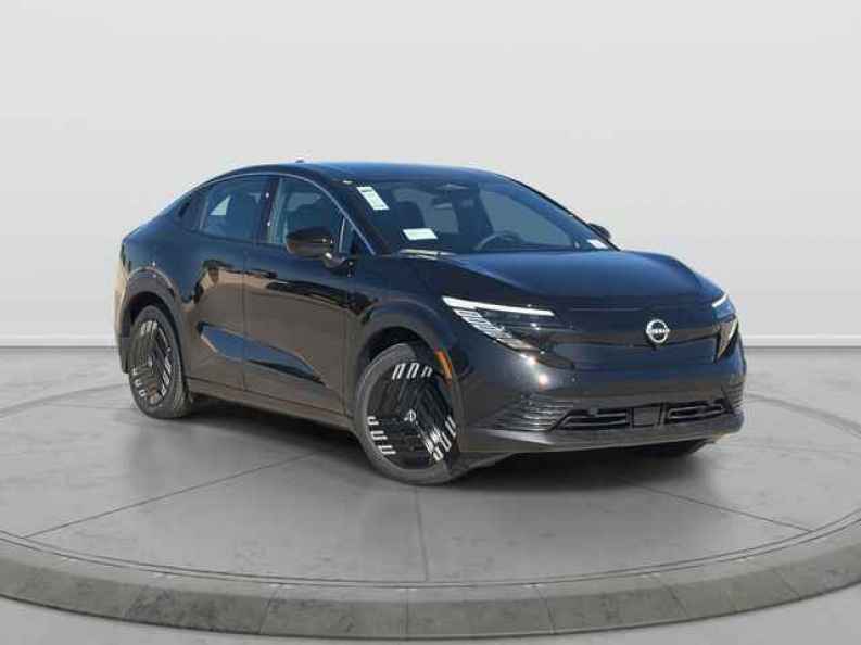 2026 Nissan Leaf S+'s photo