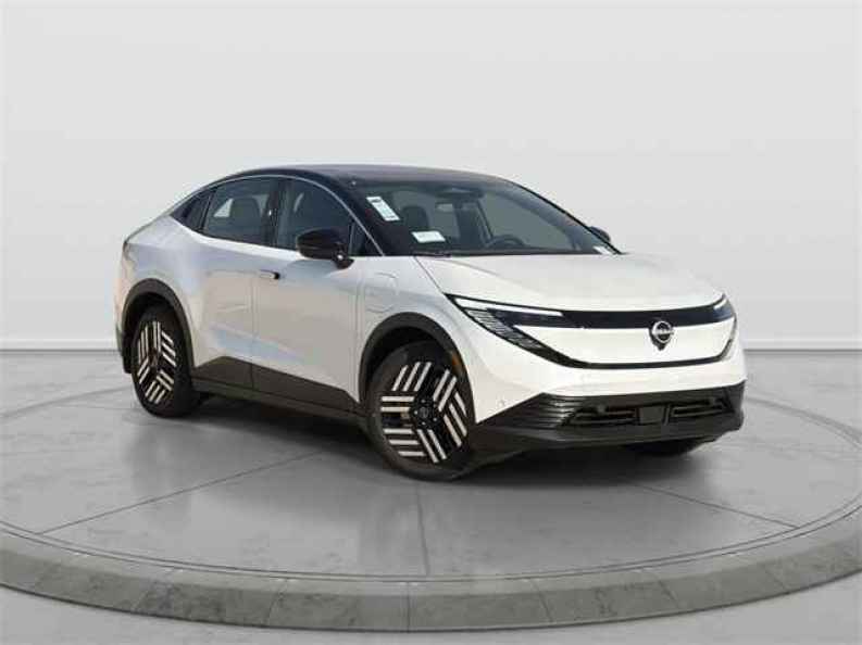 2026 Nissan Leaf SV+'s photo
