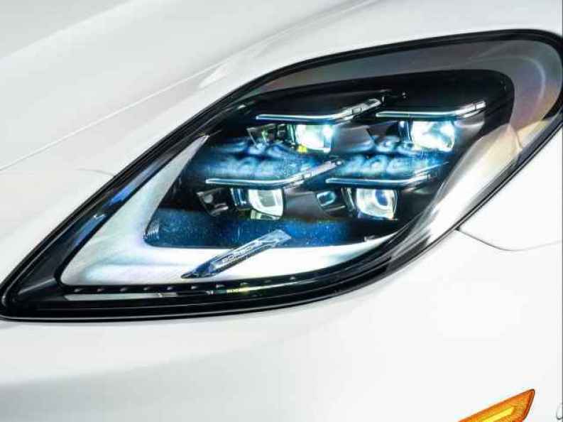 2026 Porsche Panamera Turbo E-Hybrid - Photo 12