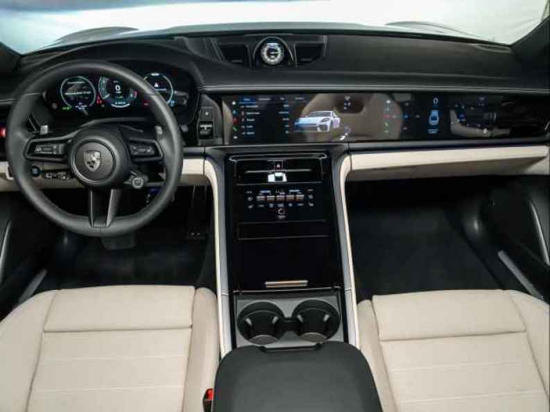 2026 Porsche Panamera Turbo E-Hybrid - Photo 18
