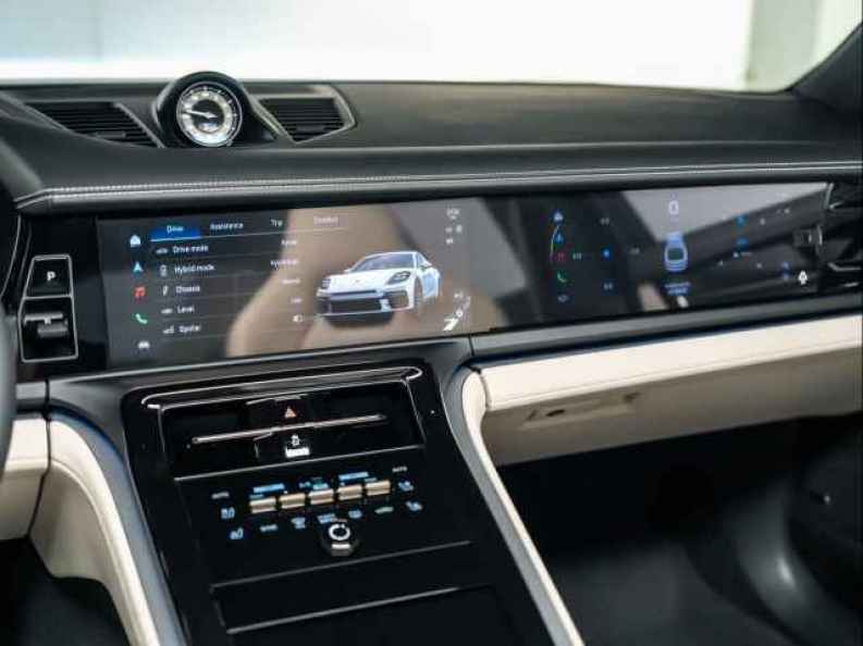 2026 Porsche Panamera Turbo E-Hybrid - Photo 26