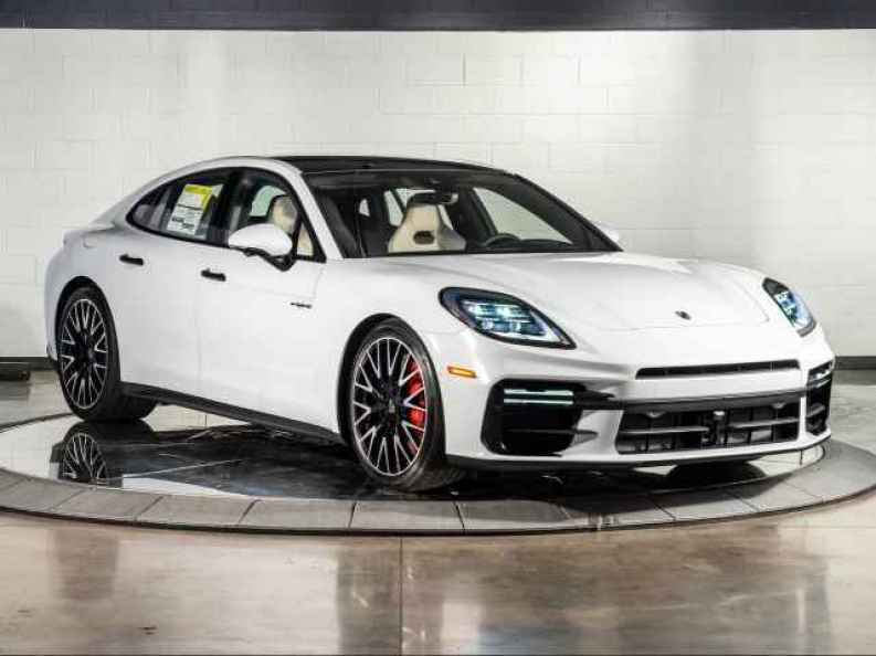 2026 Porsche Panamera Turbo E-Hybrid - Photo 7