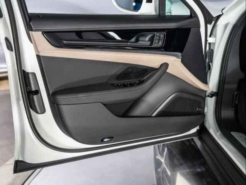 2026 Porsche Panamera S - Photo 24
