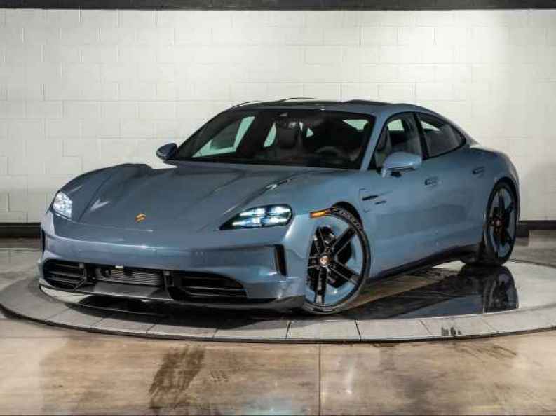 2026 Porsche Taycan GTS - Photo 1