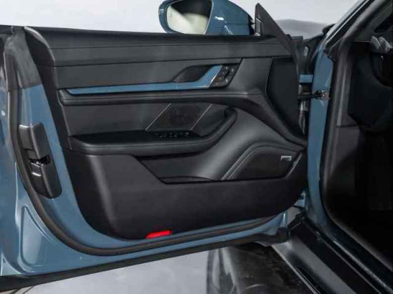 2026 Porsche Taycan GTS - Photo 20