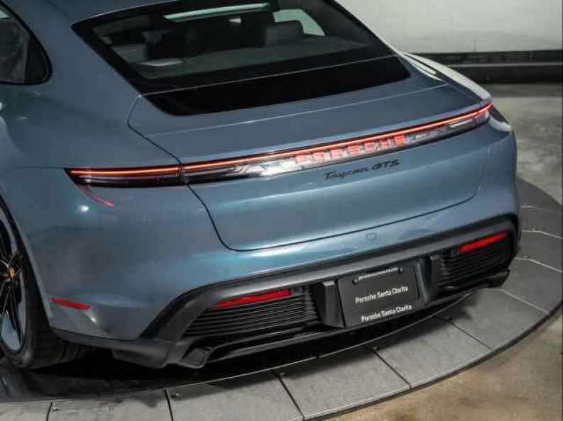 2026 Porsche Taycan GTS - Photo 29