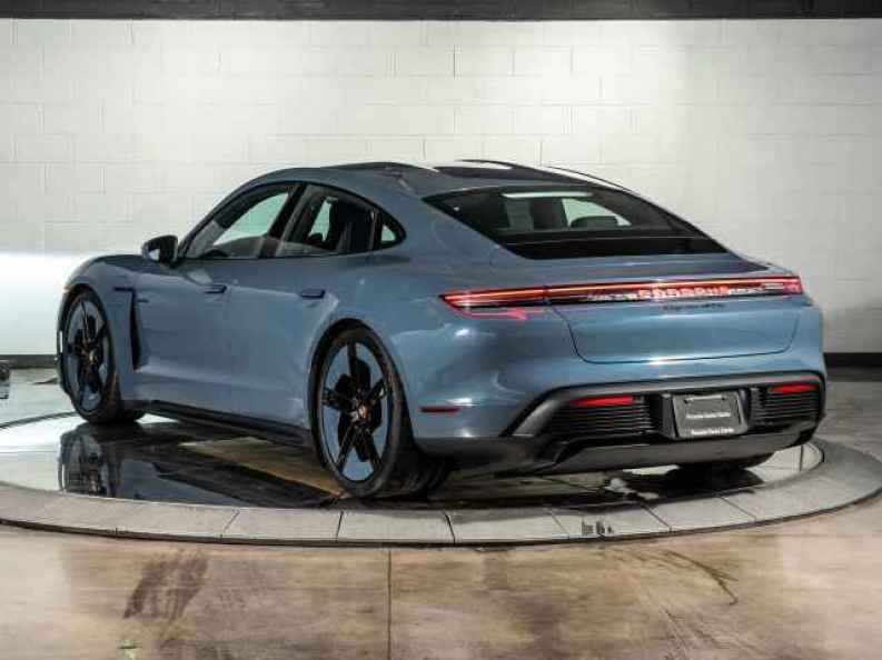 2026 Porsche Taycan GTS - Photo 3
