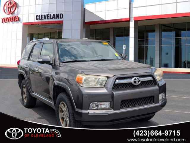 2020 Toyota RAV4 XLE Premium 4-door SUV, B568087A, Photo 1