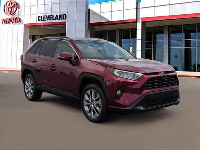 2020 Toyota C-HR XLE FWD, B063012, Photo 1
