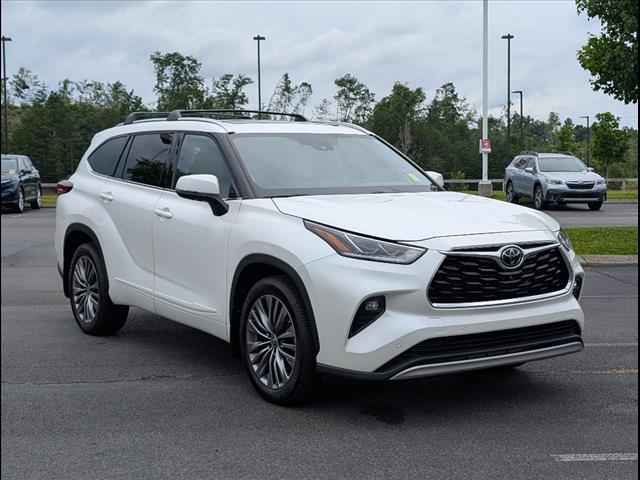 2021 Toyota Highlander AWD XLE 4-door SUV, P11665A, Photo 1