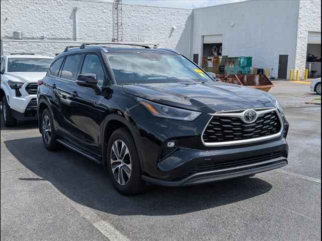 2021 Toyota Highlander AWD XLE 4-door SUV, P11665A, Photo 1