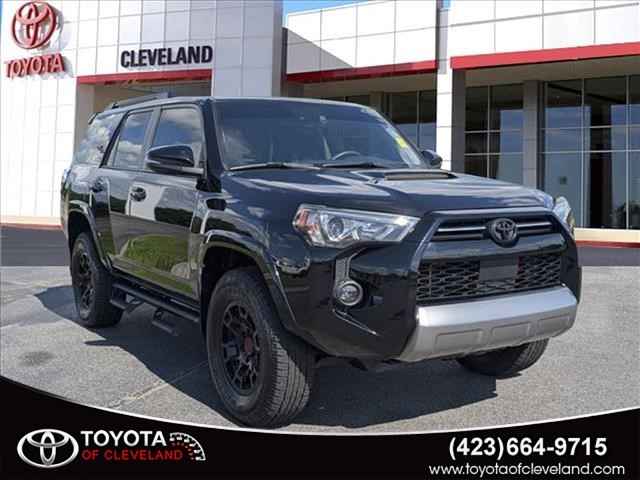 2022 Toyota RAV4 Hybrid AWD XLE 4-door SUV, 260663A, Photo 1