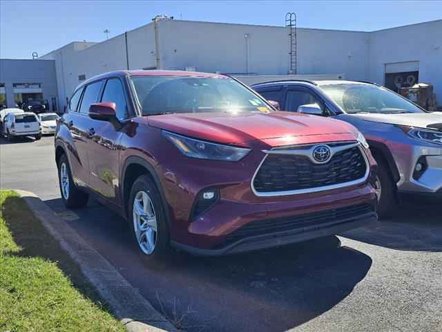 2022 Toyota RAV4 XLE Premium 4-door SUV, B190299, Photo 1