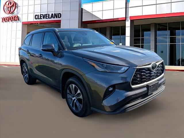 2022 Toyota Highlander AWD XLE 4-door SUV, 250835A, Photo 1