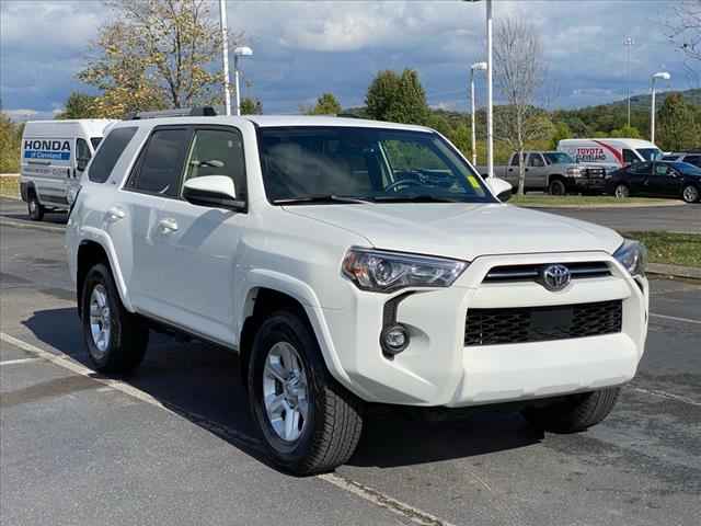 2023 Toyota RAV4 Hybrid AWD XLE 4-door SUV, B203583, Photo 1