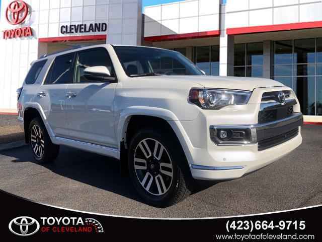 2023 Toyota Highlander Hybrid AWD Limited 4-door SUV, 250679A, Photo 1