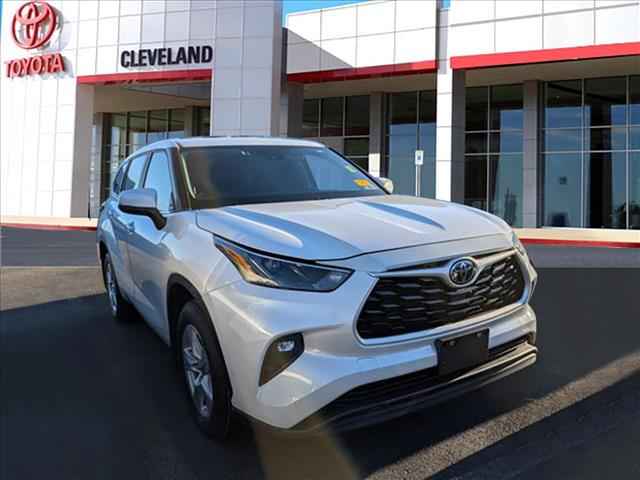 2023 Toyota Highlander XLE 4-door SUV, 260089A, Photo 1